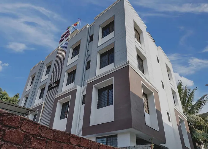 Super Collection O Eon Inn Near Pune Airport